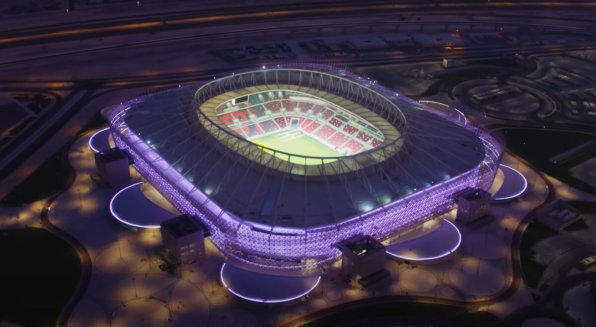 A un costado del desierto qatarí, el estadio Áhmad Bin Ali luce imponente a la espera de Argentina vs Australia. (Foto: Fifa)