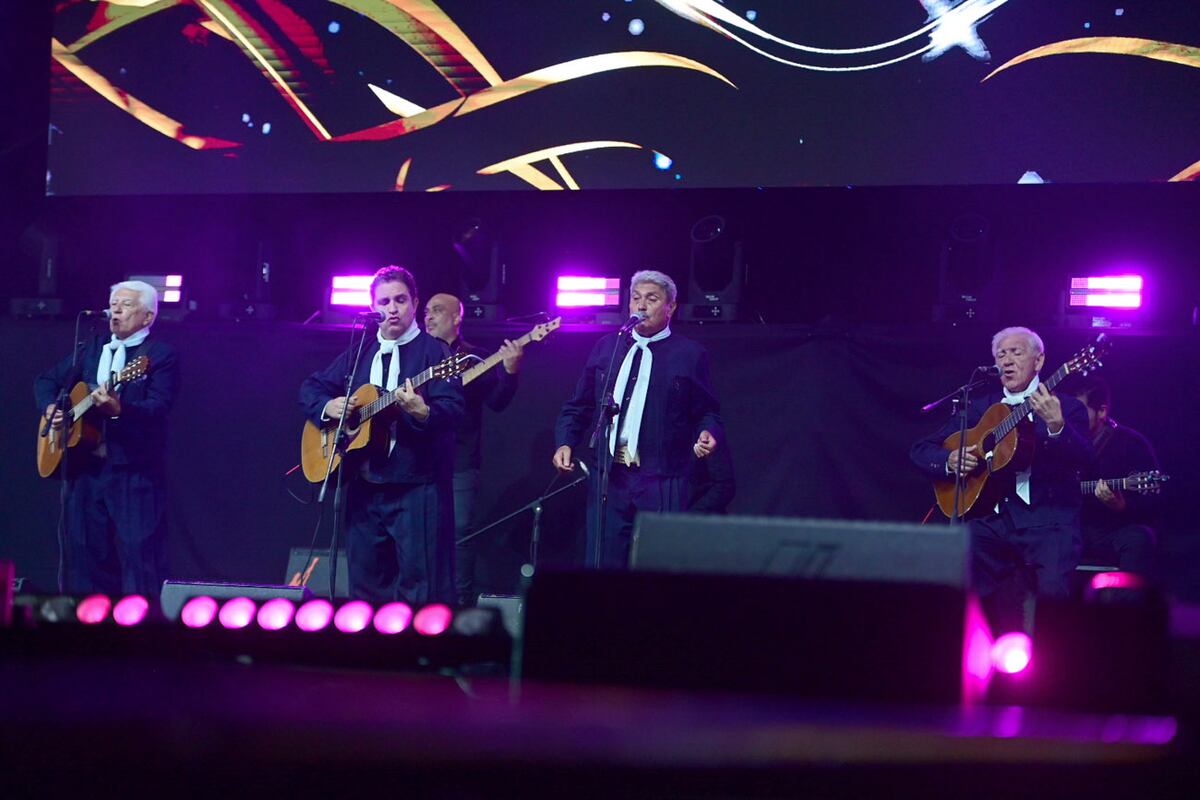 Comenzó el Festival de Peñas de Villa María con la presentación de los 4 de Córdoba. (La Voz)