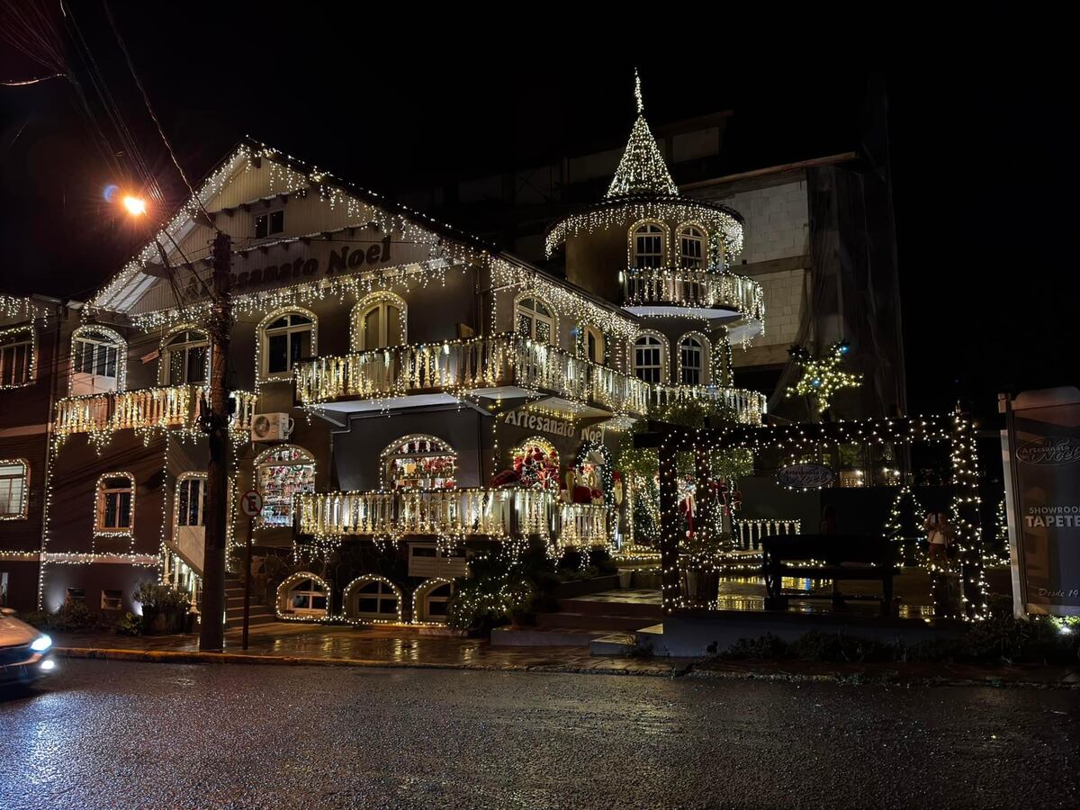 Las ciudades de Gramado y Canela se visten de fiesta para las fechas navideñas. Un paseo que combina cultura con compras.