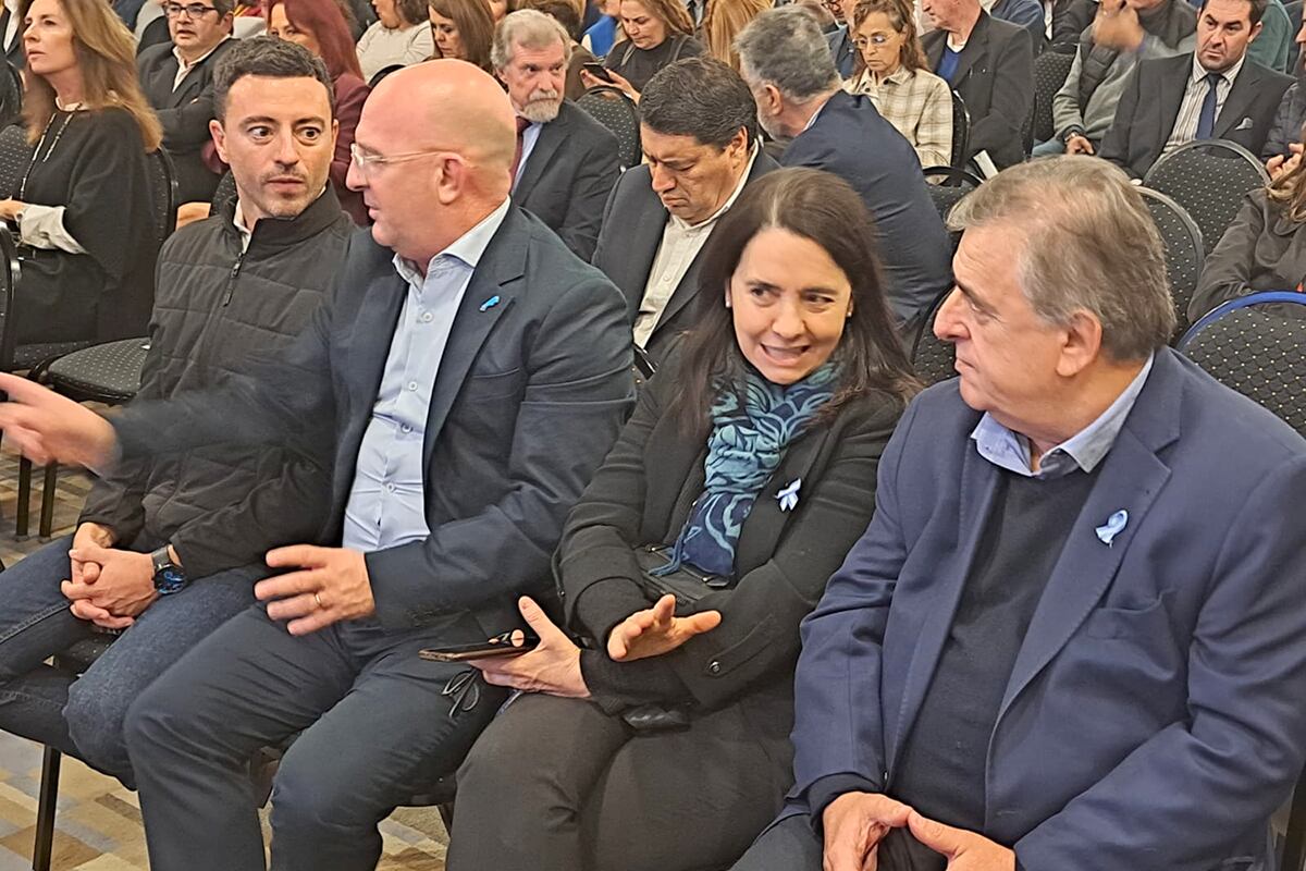 Luis Juez, candidato a Gobernador de Córdoba, presenta sus propuestas de campaña en el hotel Quinto Centenario. (Nicolás Bravo / La Voz)