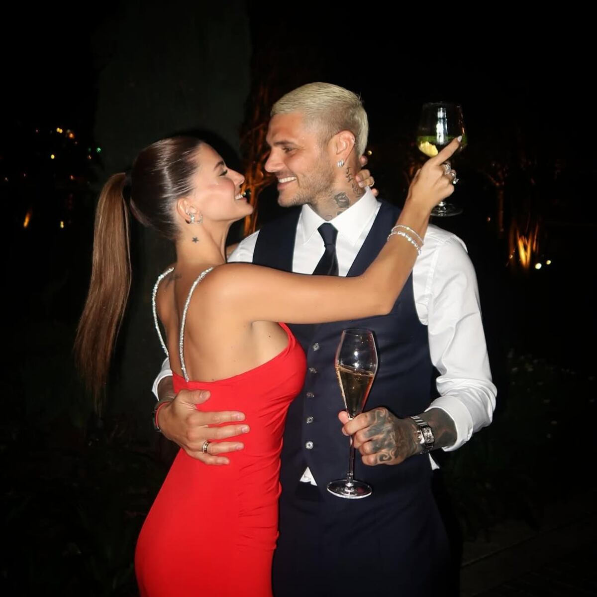 Mauro Icardi y la China Suárez en Año Nuevo