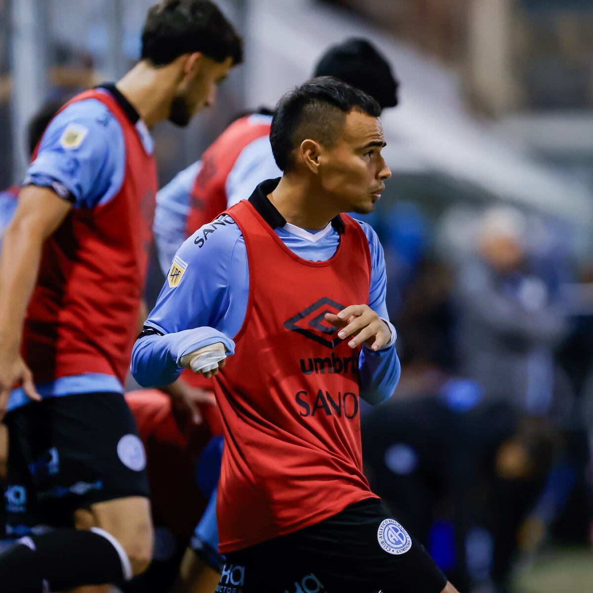 El Chino Zelerayán seguirá entre los suplentes del Pirata (prensa Belgrano).