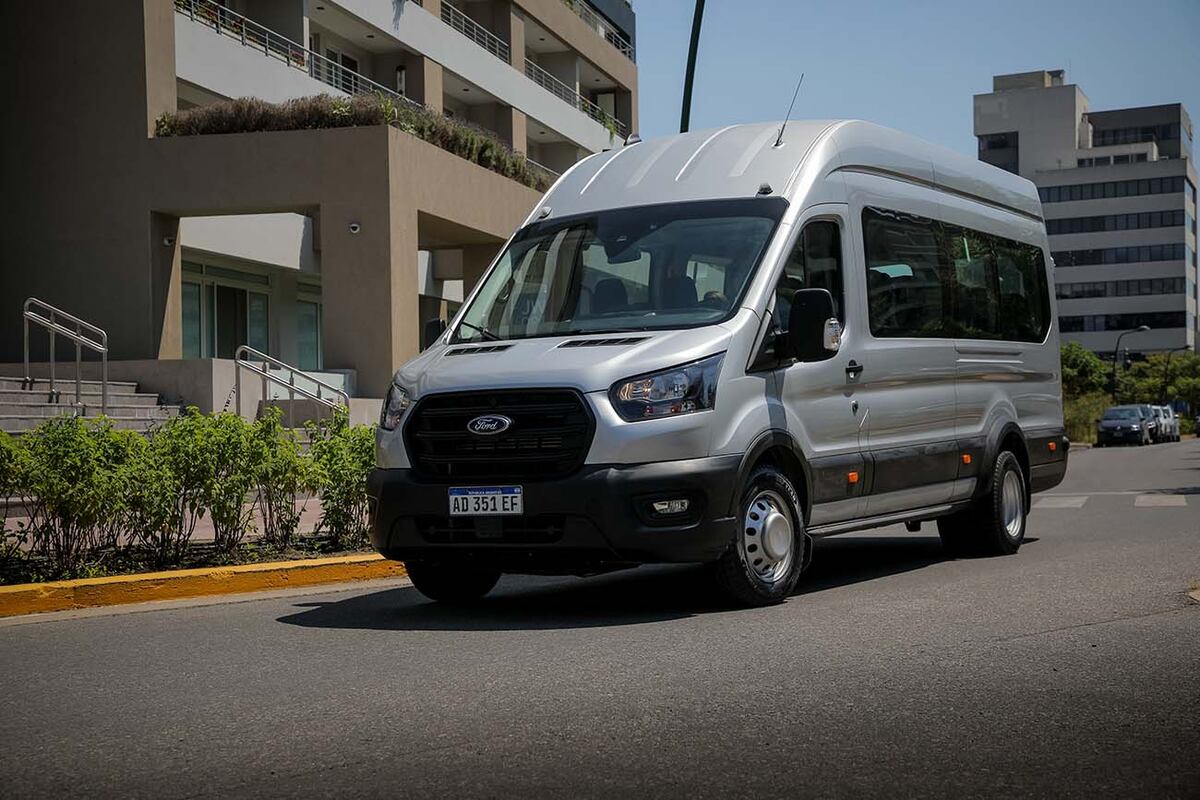 Ford Transit Bus.