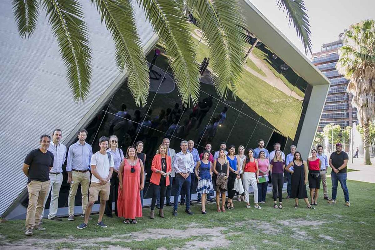 Diego Casali, presidente de la Agencia Córdoba Innovar y Emprender, al presentar el concurso Desafíos Comunes para la Región junto a otras autoridades.