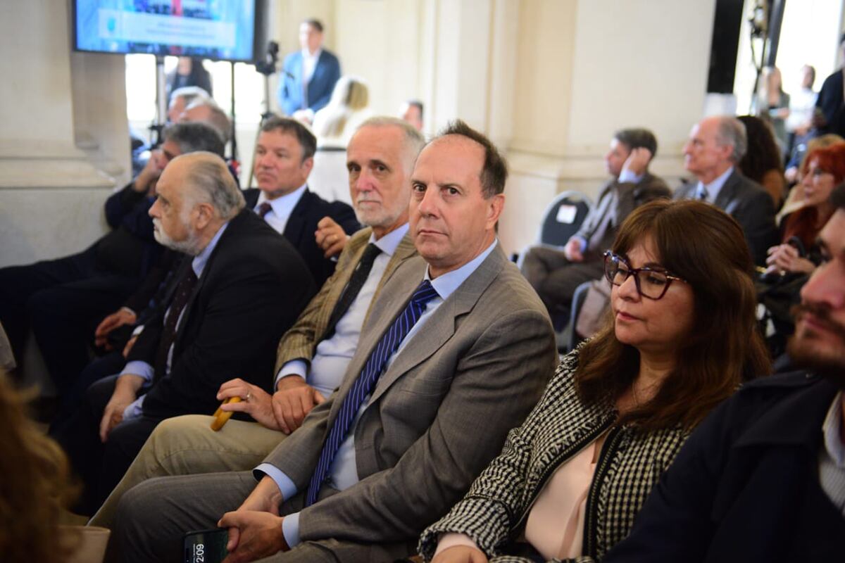 La Voz. Entre los invitados, también estuvieron presentes el director periodístico de La Voz, Carlos Jornet, y el gerente general Juan Tillard. (José Gabriel Hernández / La Voz)