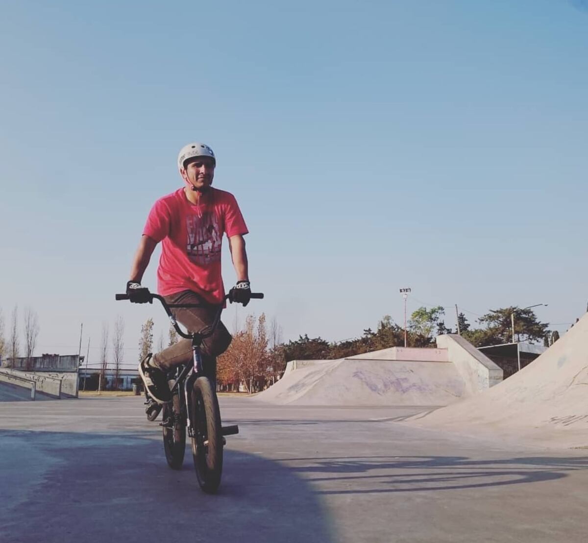 Molina disfrutaba de practicar ciclismo BMX. (Redes)