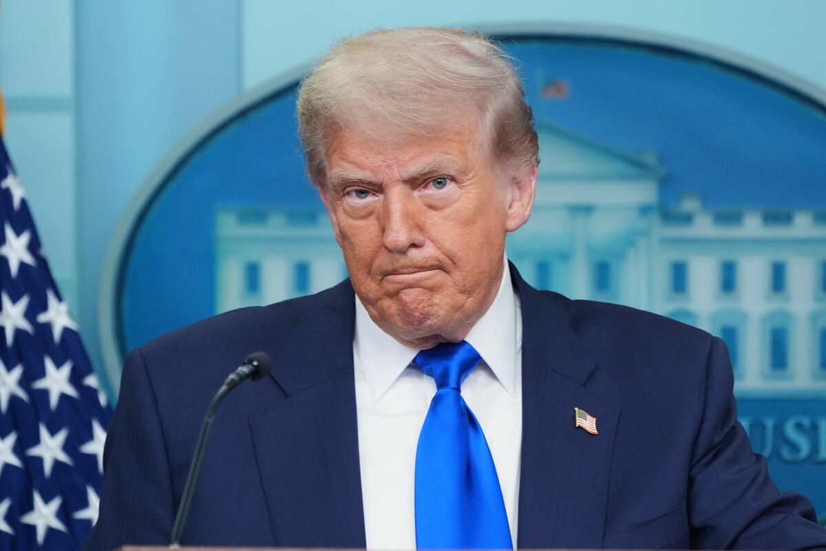 El presidente estadounidense Donald Trump durante una sesión informativa con la prensa el viernes 27 de junio de 2025, en la Casa Blanca, Washington. (AP Foto/Jacquelyn Martin)