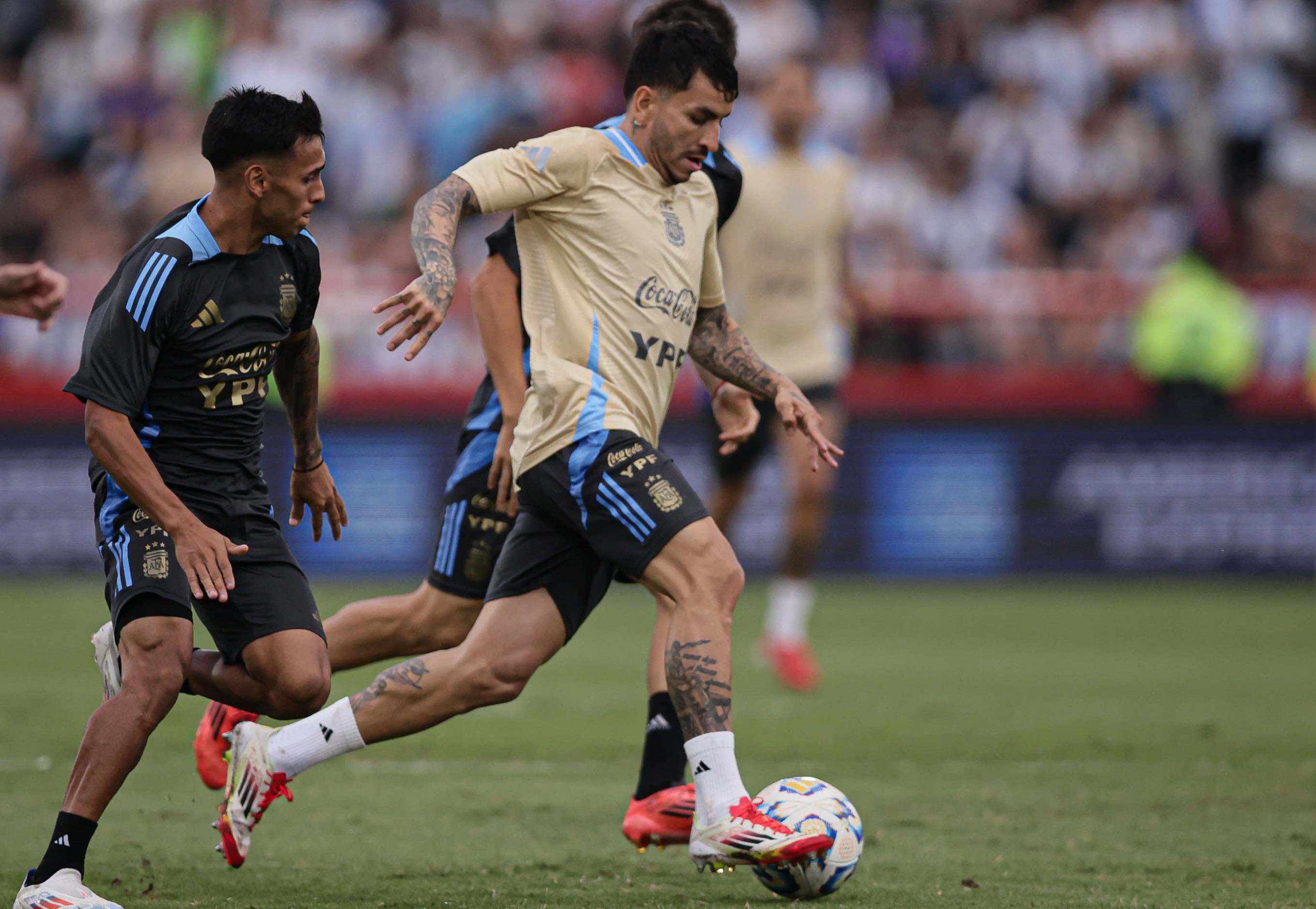 La selección argentina en el amistoso ante Huracán. (Fotobaires).