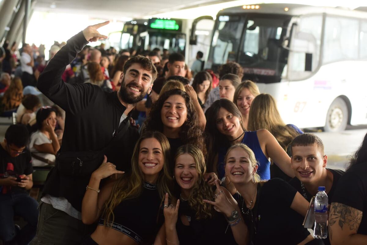 Cosquín Rock 2025: largas filas en la terminal de Córdoba. Foto: La Voz. José Hernández.