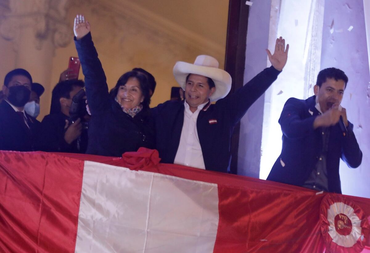 Después de un mes y medio del reñido balotaje, Pedro Castillo fue electo presidente de Perú.