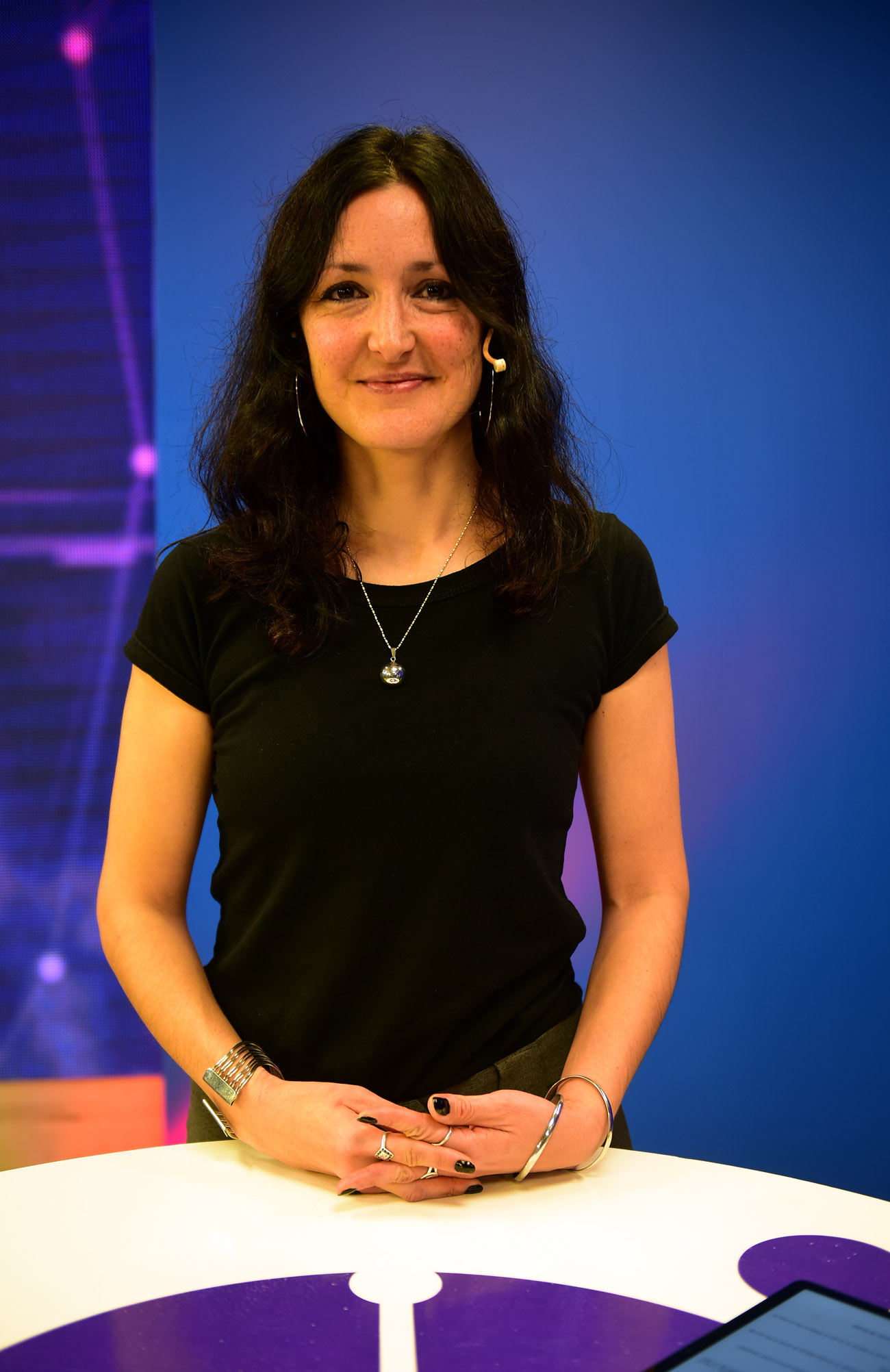 Programa Ronda de Negocios, conducido por Daniel Alonso. Con la presencia de Carina Borrastero, Dra en Ciencias Sociales, especialista en Desarrollo Productivo y Jorge Riba, Gerente General Grupo Dulcor. (Nicolás Bravo / La Voz)