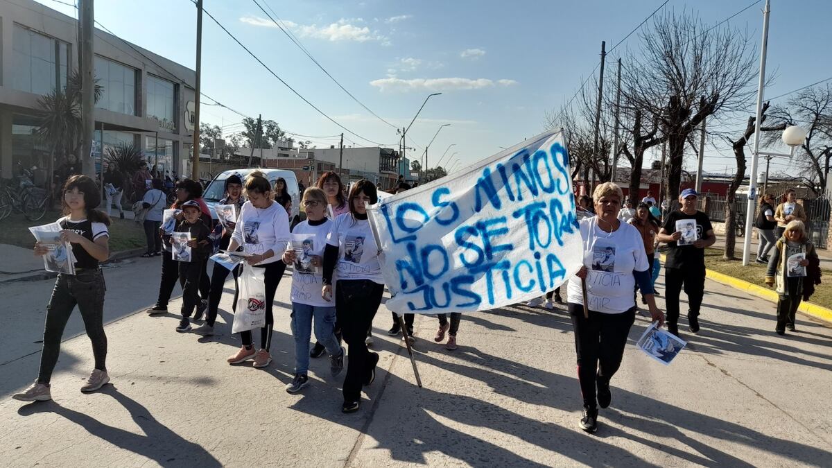 Marcha de justicia por el nene asesinado en Frontera, al lado de San Francisco. (La Voz)