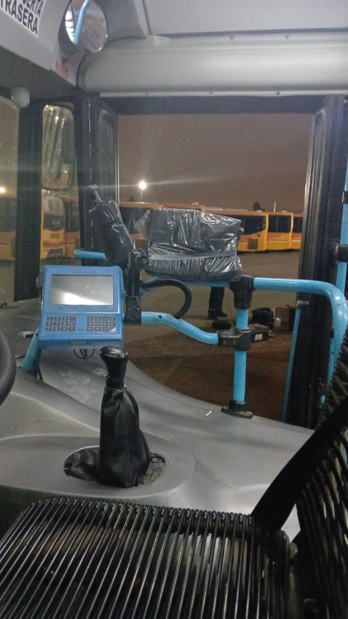 Sube en Córdoba. Comenzó la instalación de las validadoras en los colectivos de la Capital. (@FrancoMogetta)