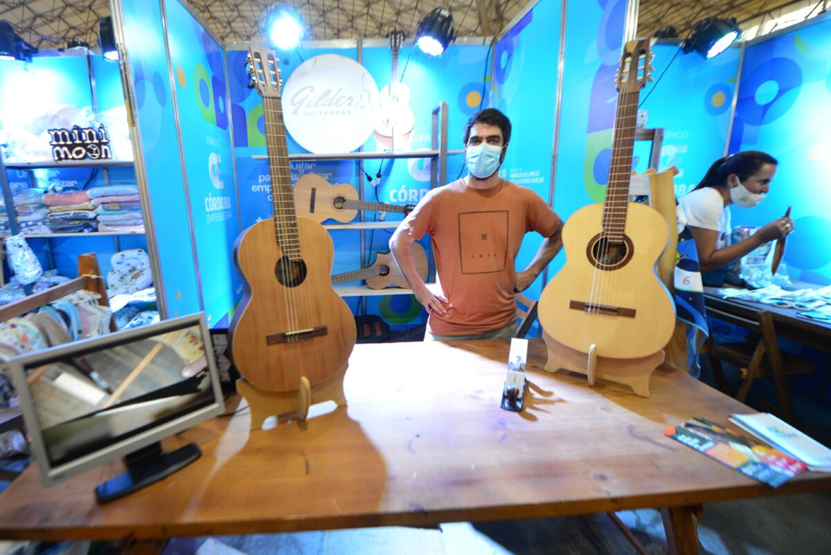 La 39° edición de la Feria de Artesanias en el Complejo Ferial Córdoba
con mucha gente y artesanías de todo el país. (Javier Ferreyra / La Voz).