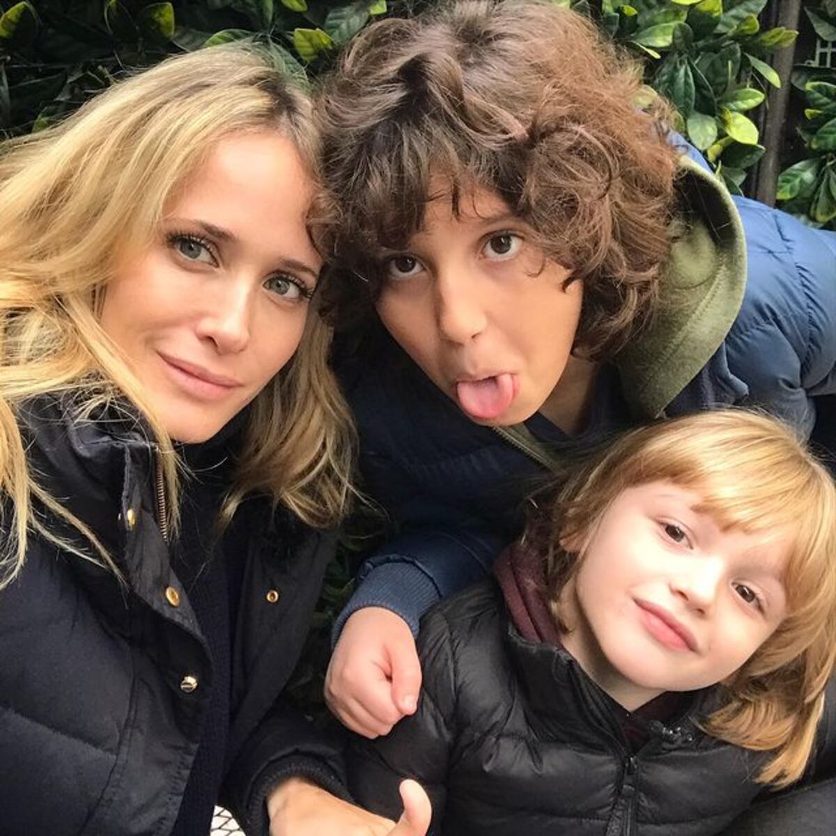 Julieta Prandi con sus hijos.