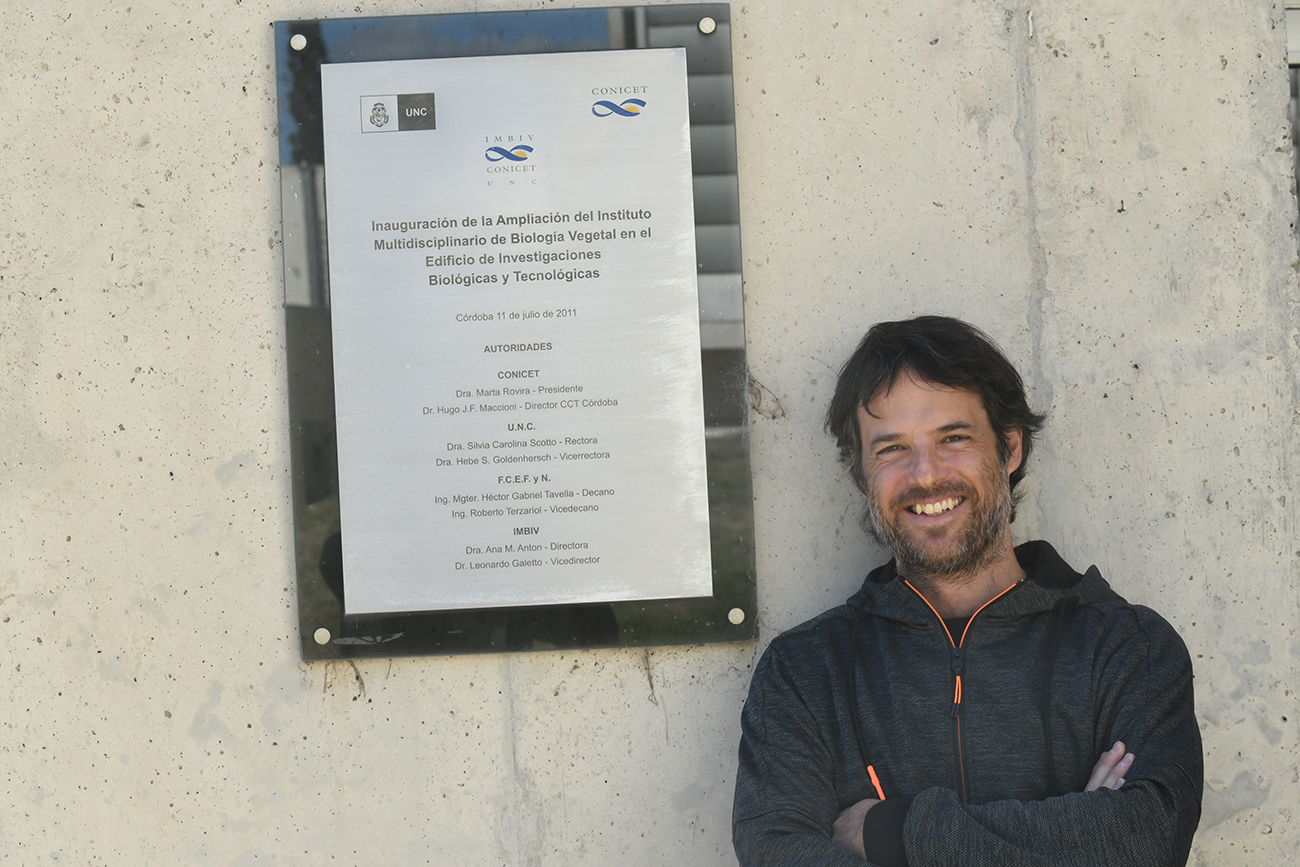 Pedro Jaureguiberry, ganador del Premio Frontiers Planeta 2024 por el estudio internacional que lideró sobre las principales causas de la pérdida de biodiversidad. (Ramiro Pereyra / La Voz)