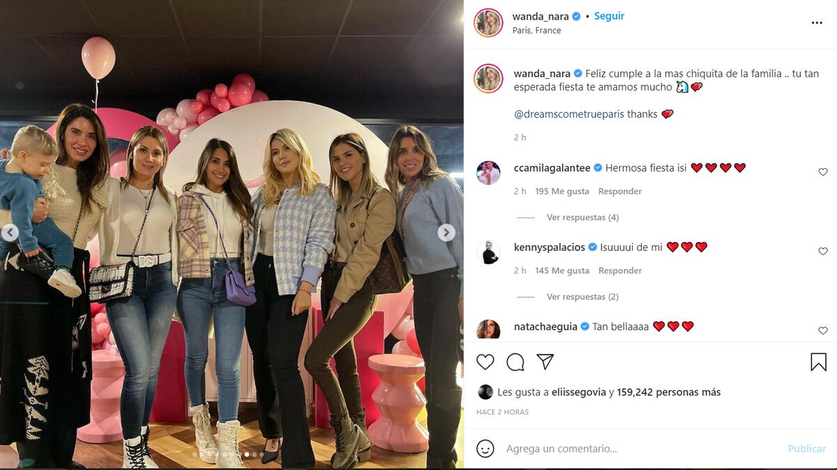 Wanda y Antonela, al centro. (Instagram Wanda Nara)