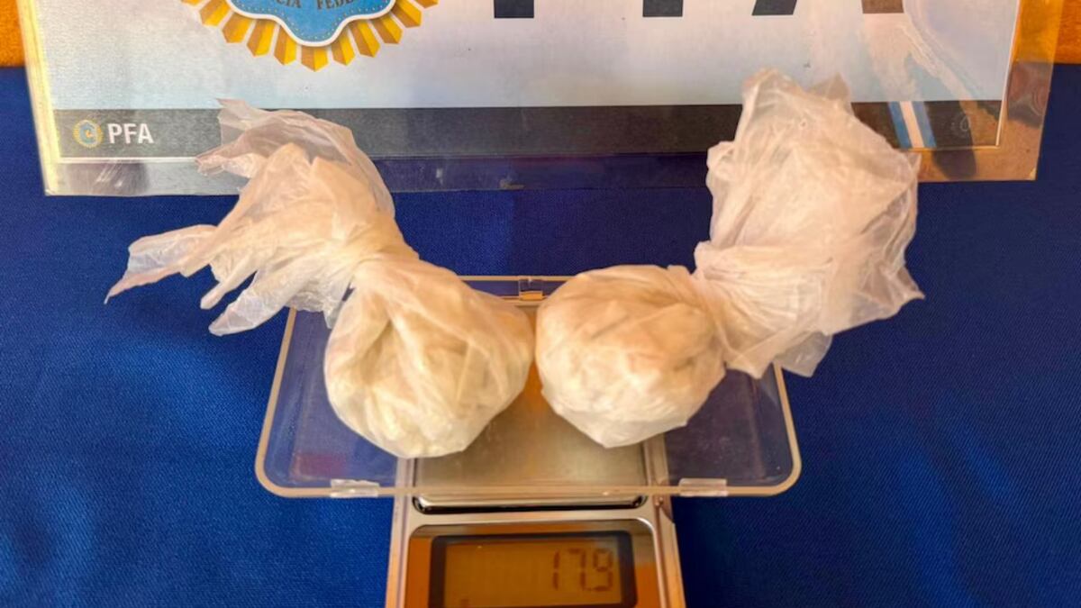 Usaban menores para vender cocaína y sospechan que trabajaban para Los Monos: cómo cayó “La Banda del Playón” en Rosario.