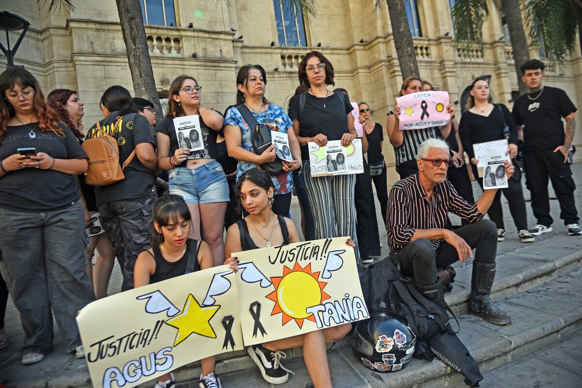 Protesta en patio olmos por la familia  atropellada en Rosario (Pedro Castillo/La Voz)