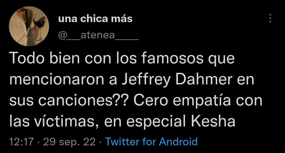 La serie de Jeffrey Dahmer: aluvión de críticas y defensas a Katy Perry, Kesha y Eminem (Collage web)