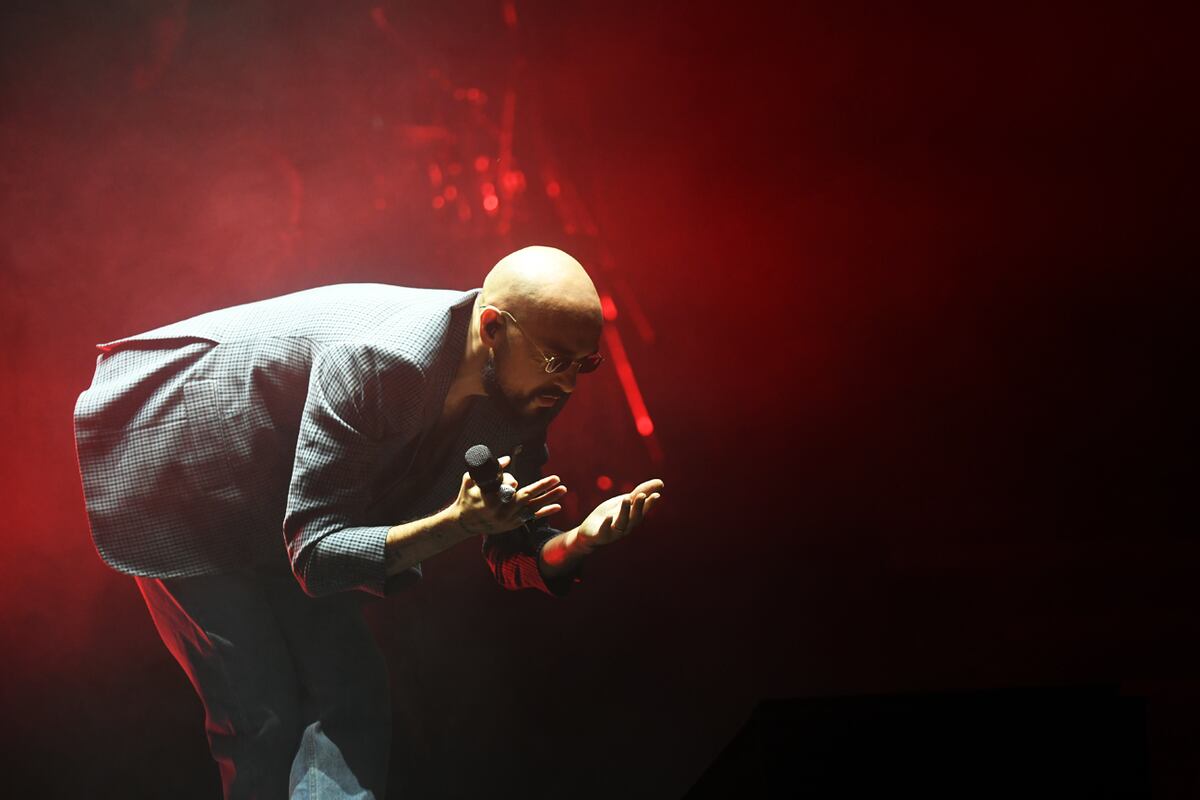 Un largo y emocionante show brindó Abel Pintos en la inauguración del nuevo estadio de Atenas. Foto Javier Ferreyra