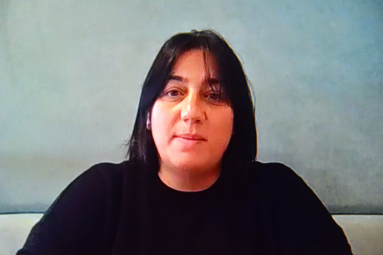 Vanesa Vazquez, de Cervecería Quilmes, en el programa Voces que Suman. (Nicolás Bravo / La Voz)