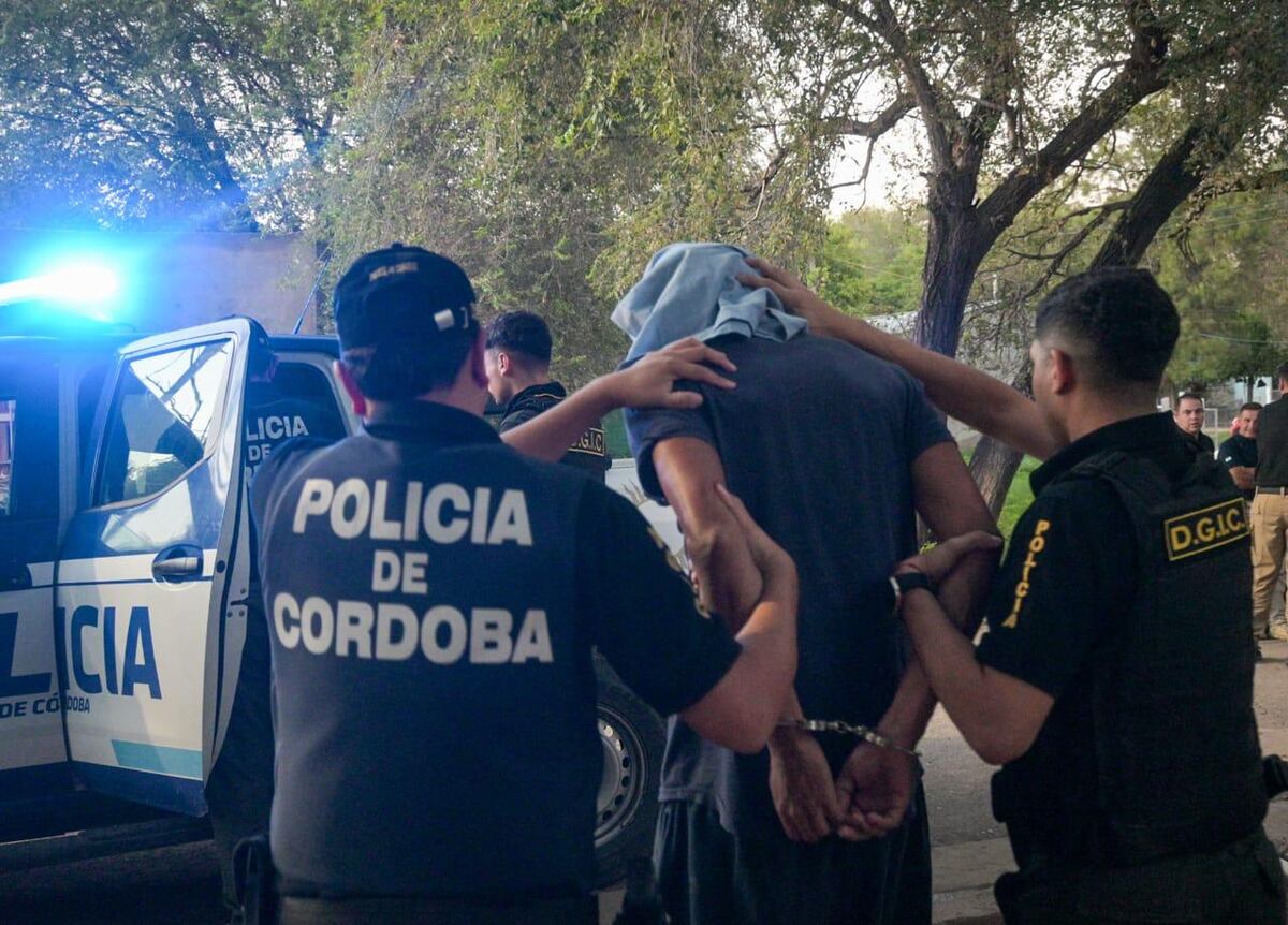 Tras la granada lanzada al patrullero, la Policía volvió a La Lonja como un “mensaje” y además para buscar a acusados de delitos