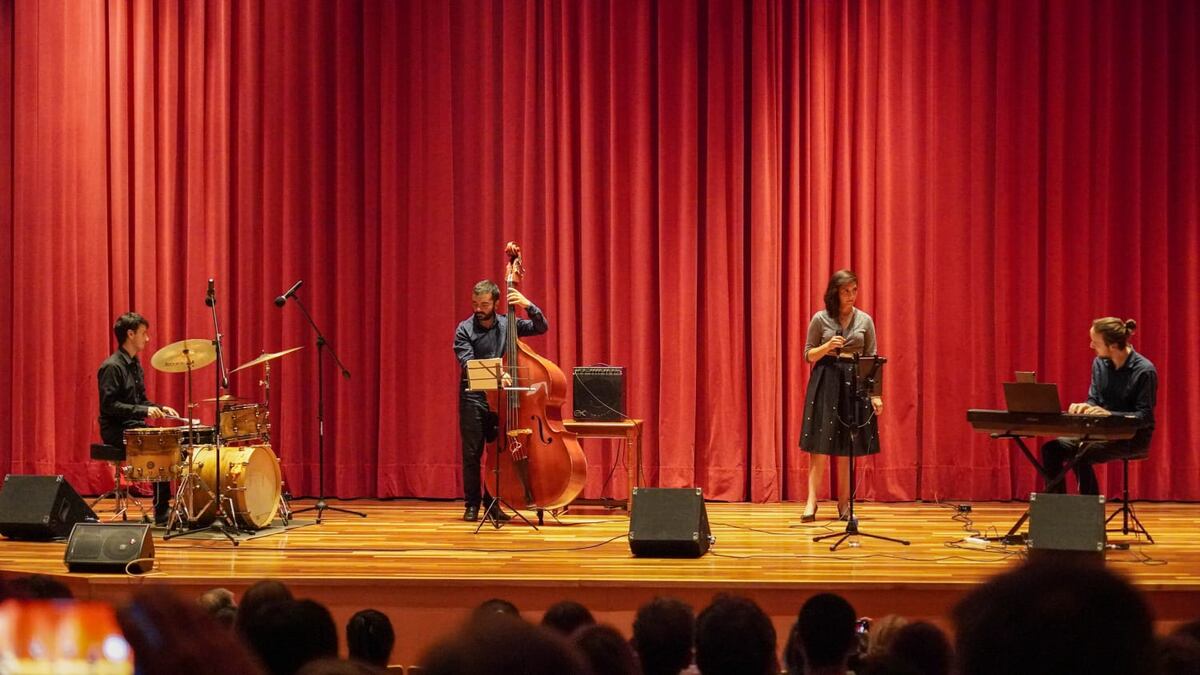 Blue Velvet Quartet hace un show homenaje a Norah Jones repasando su segundo disco.