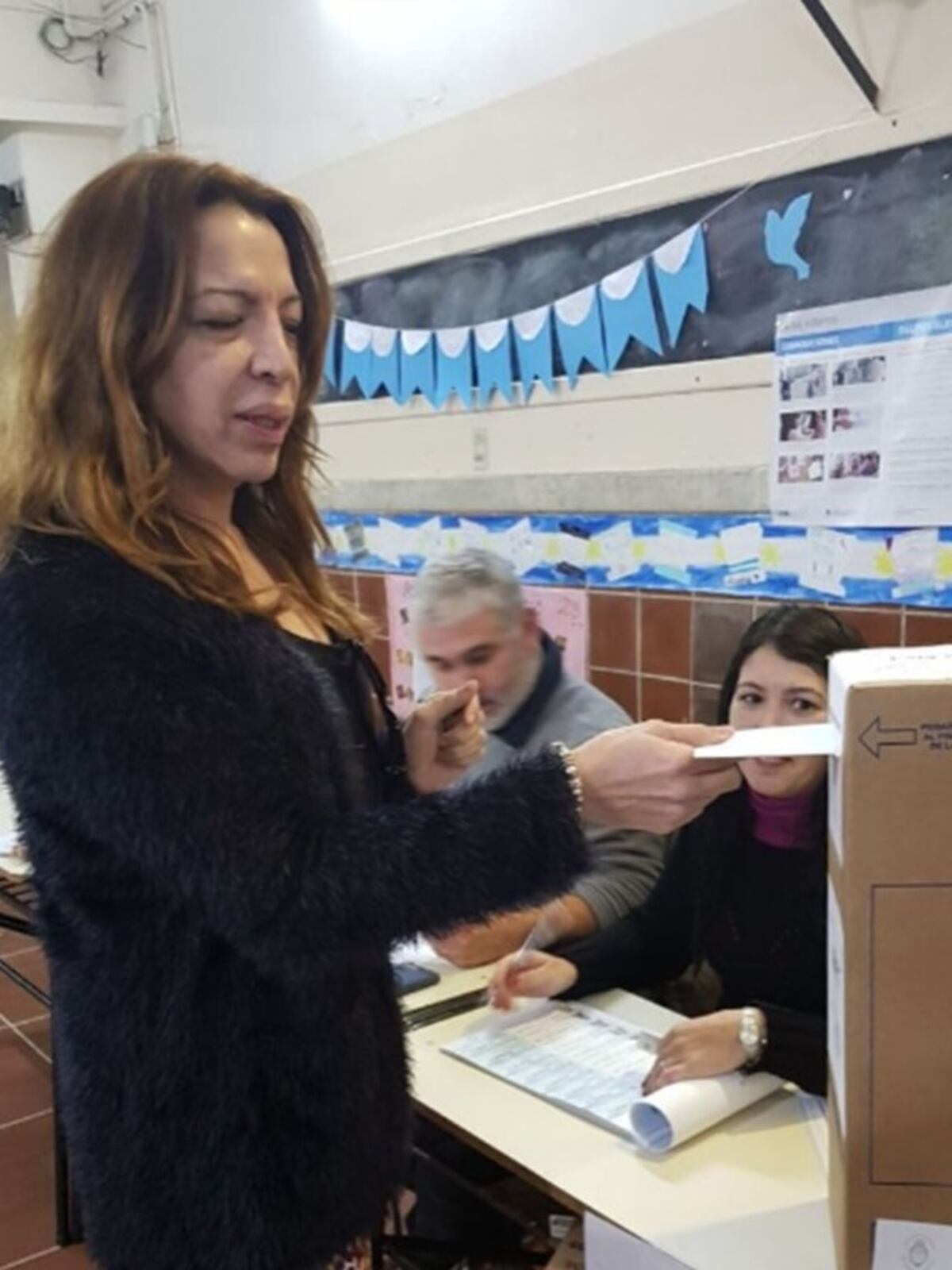Elecciones 2025: Lizy Tagliani ya emitió su voto (Instagram de El fin del mundo)