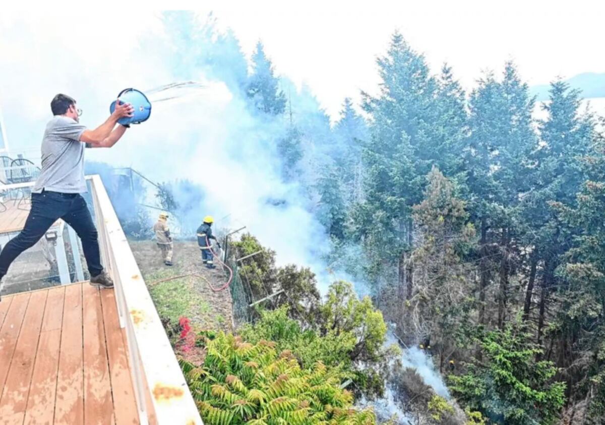 Fuego en Bariloche (Foto: X)