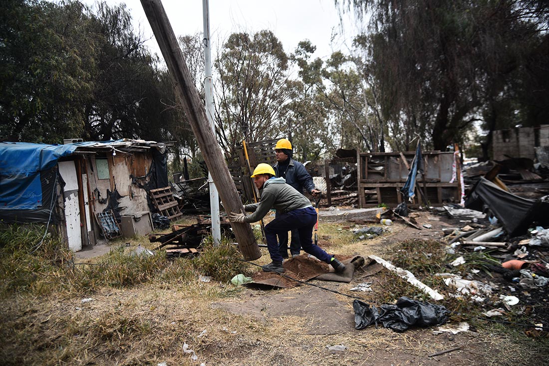 El día despúés del incendio en Villa La Tabla. (Pedro Castillo / La Voz).
