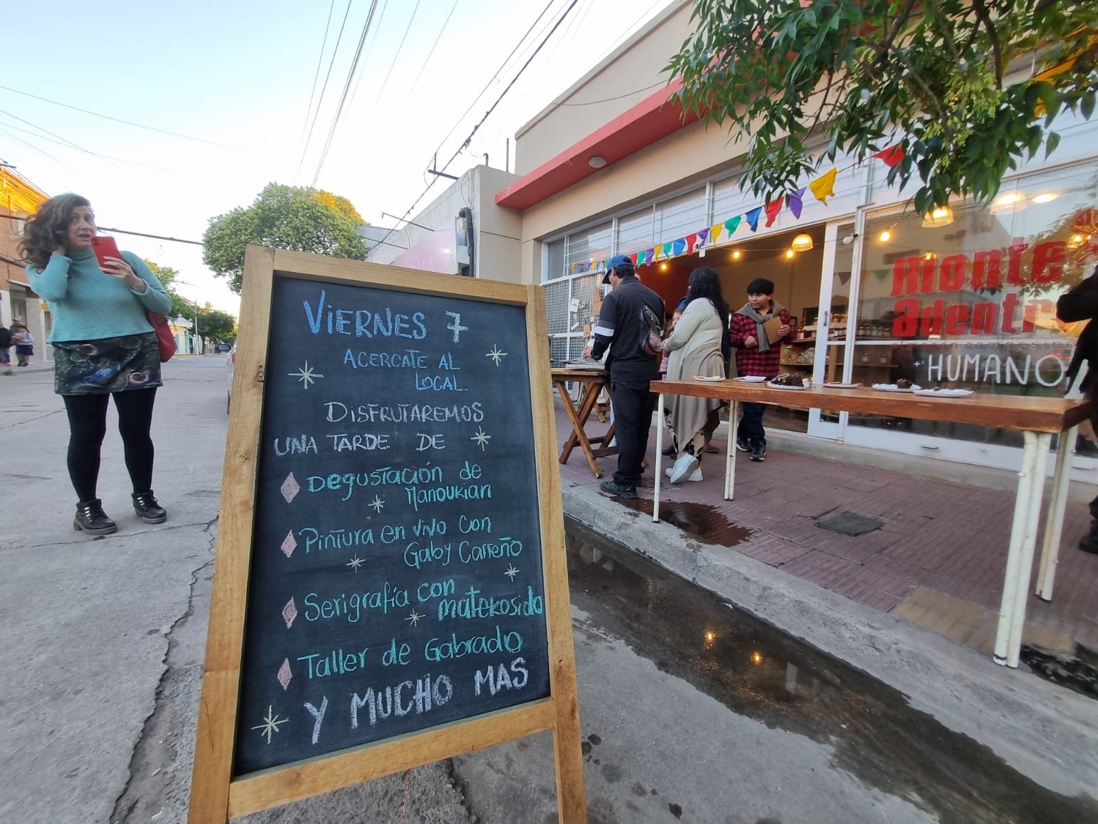 Monte adentro: el local de Villa Dolores que une a pequeños productores rurales y artesanos de la región (La Voz)