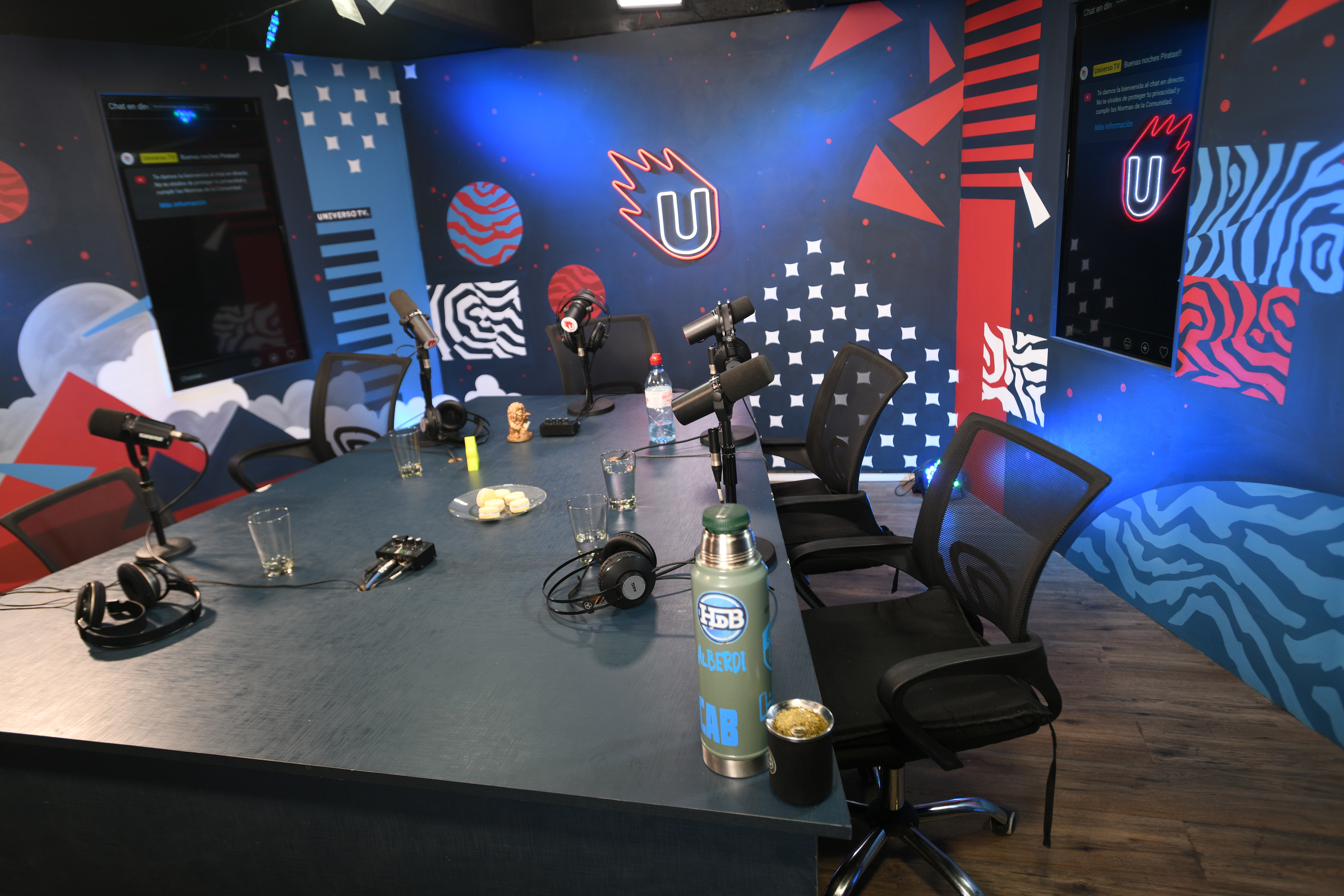 Mundo Pirata, el pódcast de Belgrano, hecho en Universo TV, donde se desarrolla el programa Hablemos de Belgrano. Conductores Exe Benegas, Juan Pablo Benegas y Santiago Nihuol. (Javier Ferreyra / La Voz)