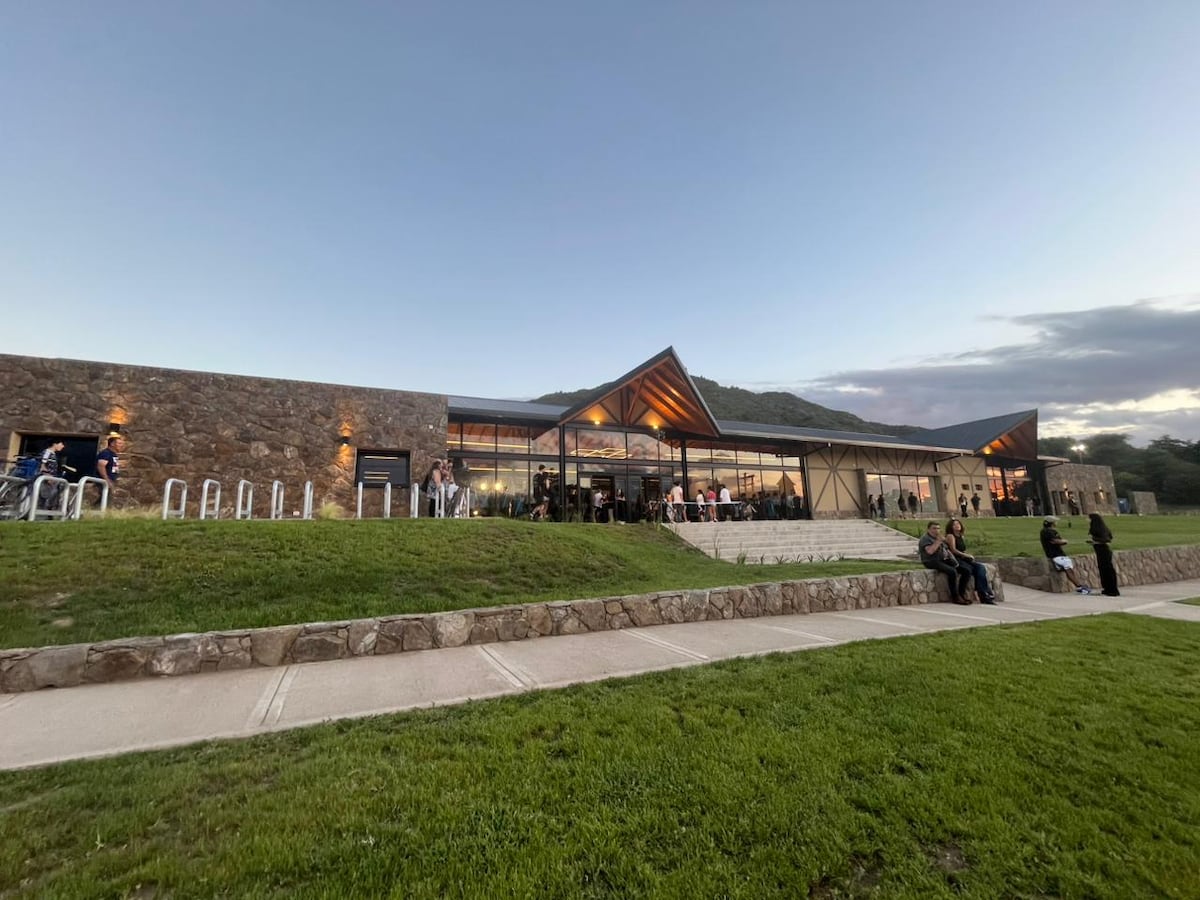 La nueva terminal de Villa General Belgrano,(La Voz)