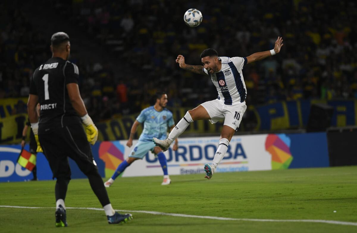 Amistoso Talleres Vs Boca Juniors en el Mario Alberto Kempes. (Facundo Luque / La Voz)