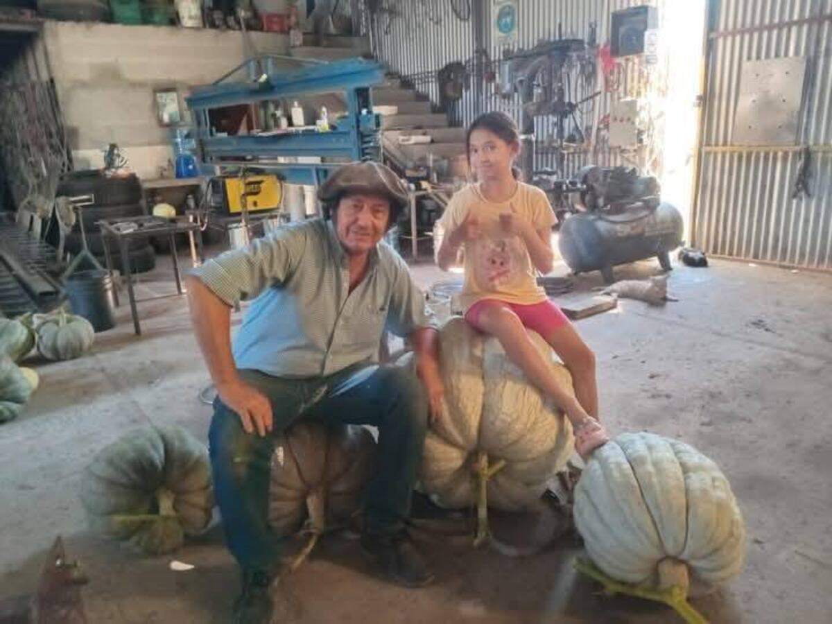Alejandro Roca. Flores con su nueva cosecha (Gentileza).