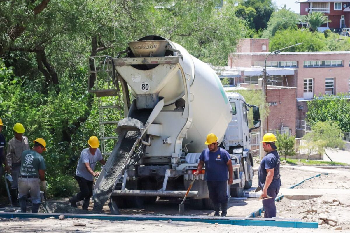 El Gobierno de la Ciudad de Río Ceballos puso en marcha una obra largamente esperada que transforma un sector estratégico del ejido urbano.