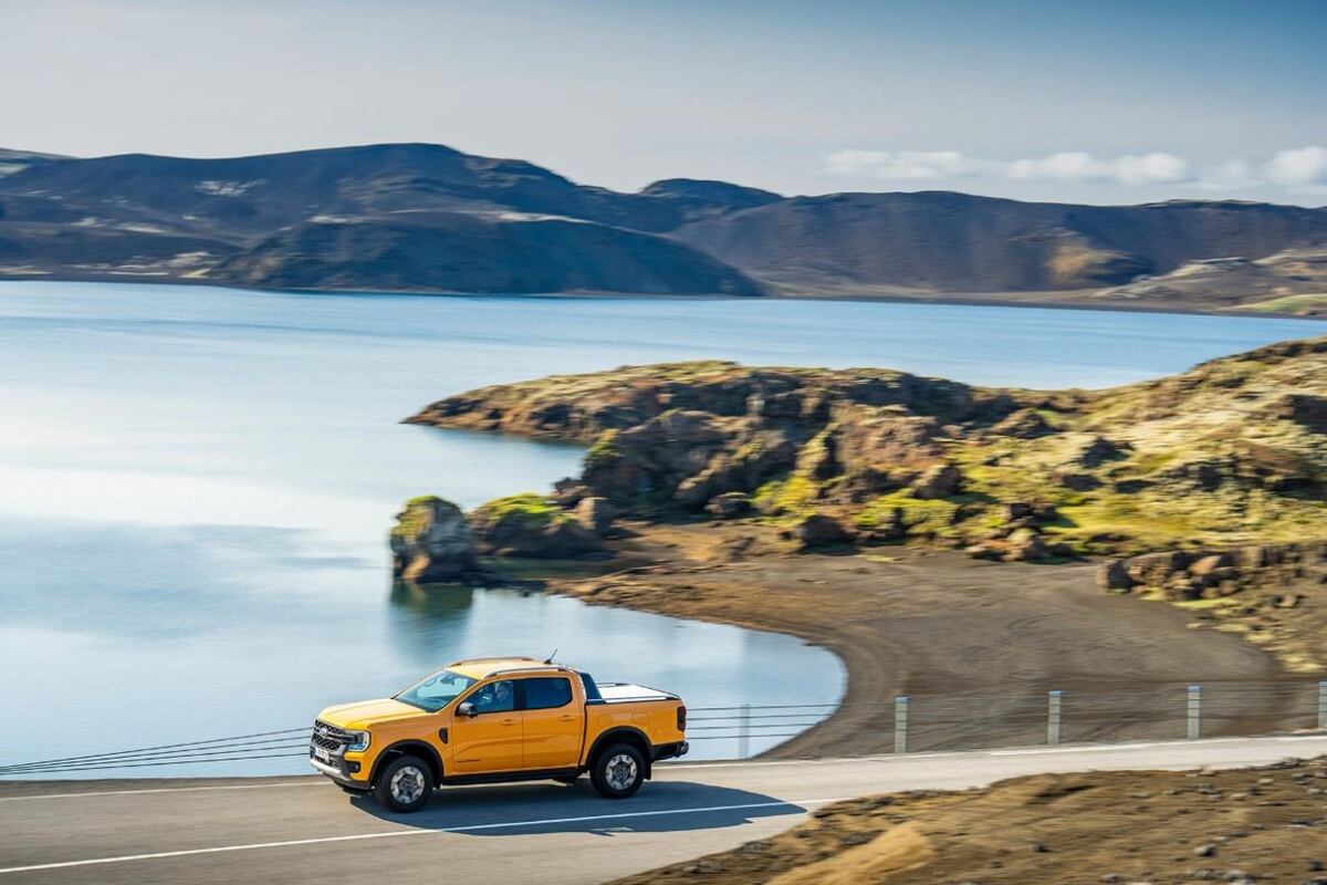 Nueva Ranger híbrida enchufable en Argentina.