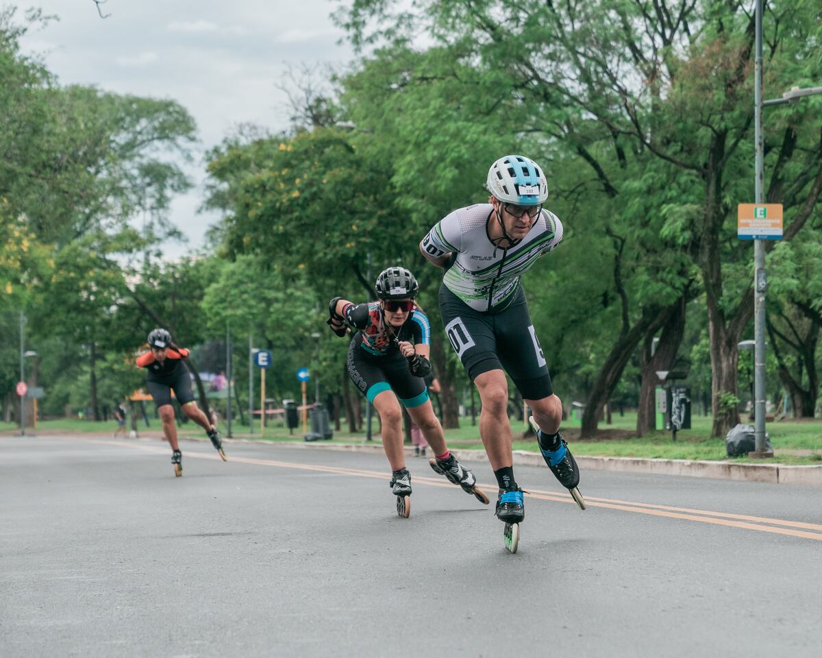 Maratòn de Rollers en el Parque Sarmiento, novedosa competencia que se desarrolló por primera vez en la ciudad de Córdoba. (Prensa Municipalidad de Córdoba)