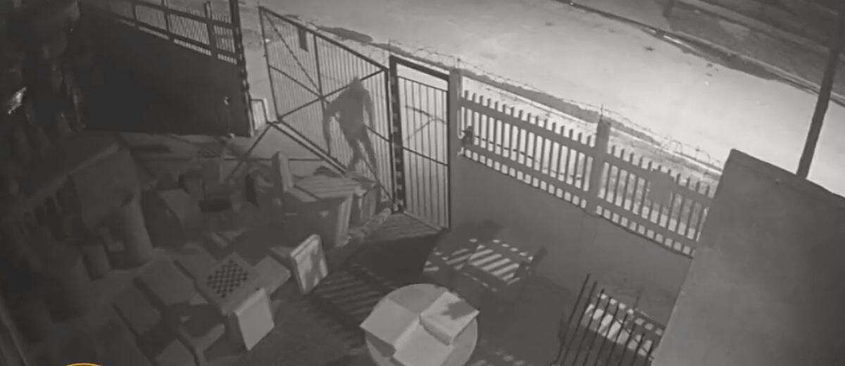 Captura de pantalla del video de vigilancia.