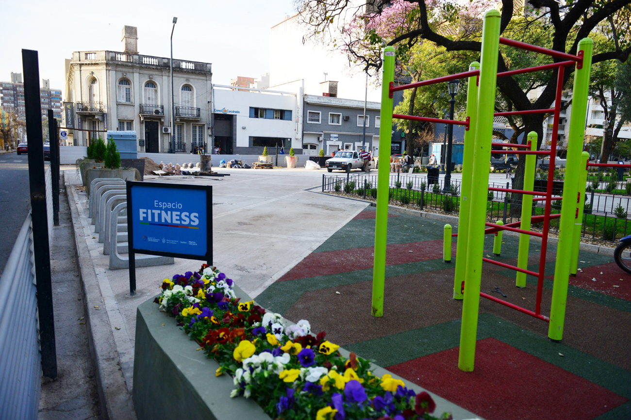 Las reformas de la Plaza Colón ya están casi listas para su inauguración. (Nicolás Bravo / La Voz)