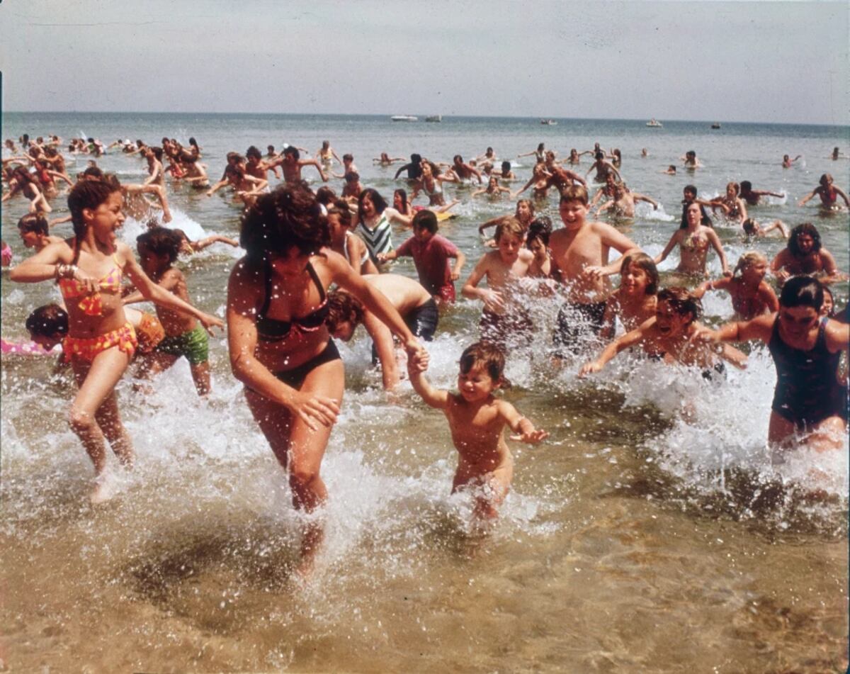 "Tiburón", una de las películas más influyente de Steven Spielberg, cumple 50 años. (AP)