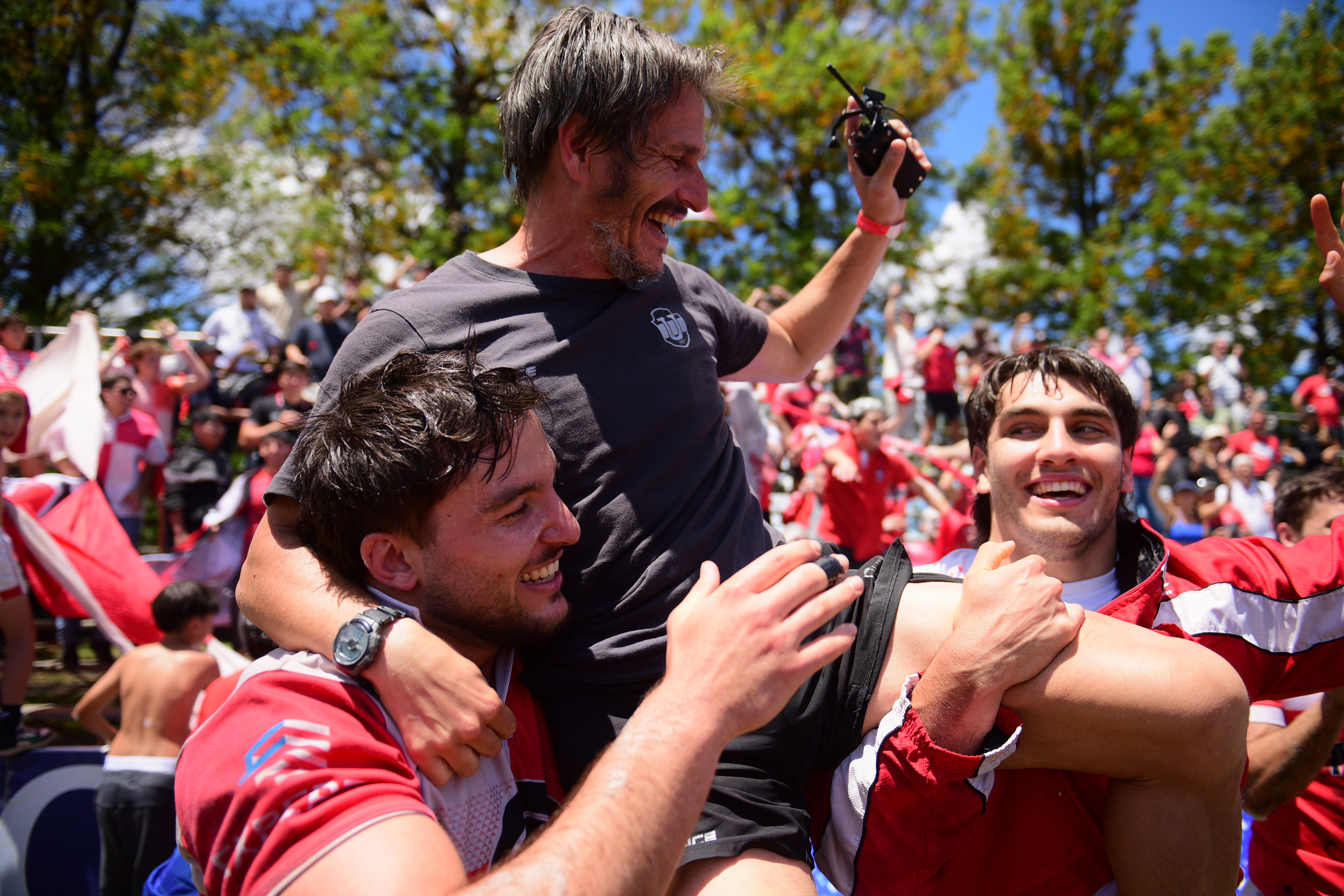 Rugby. Universitario se quedó con el tercer puesto tras vencer a Atlhetic por 41-19. (José Gabriel Hernández / La Voz).