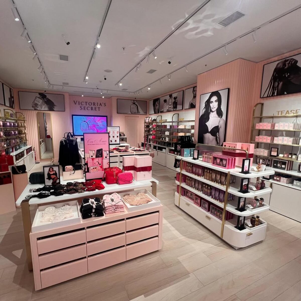 Abrió sus puertas en el Unicenter en Buenos Aires. (@victoriassecretargentina)