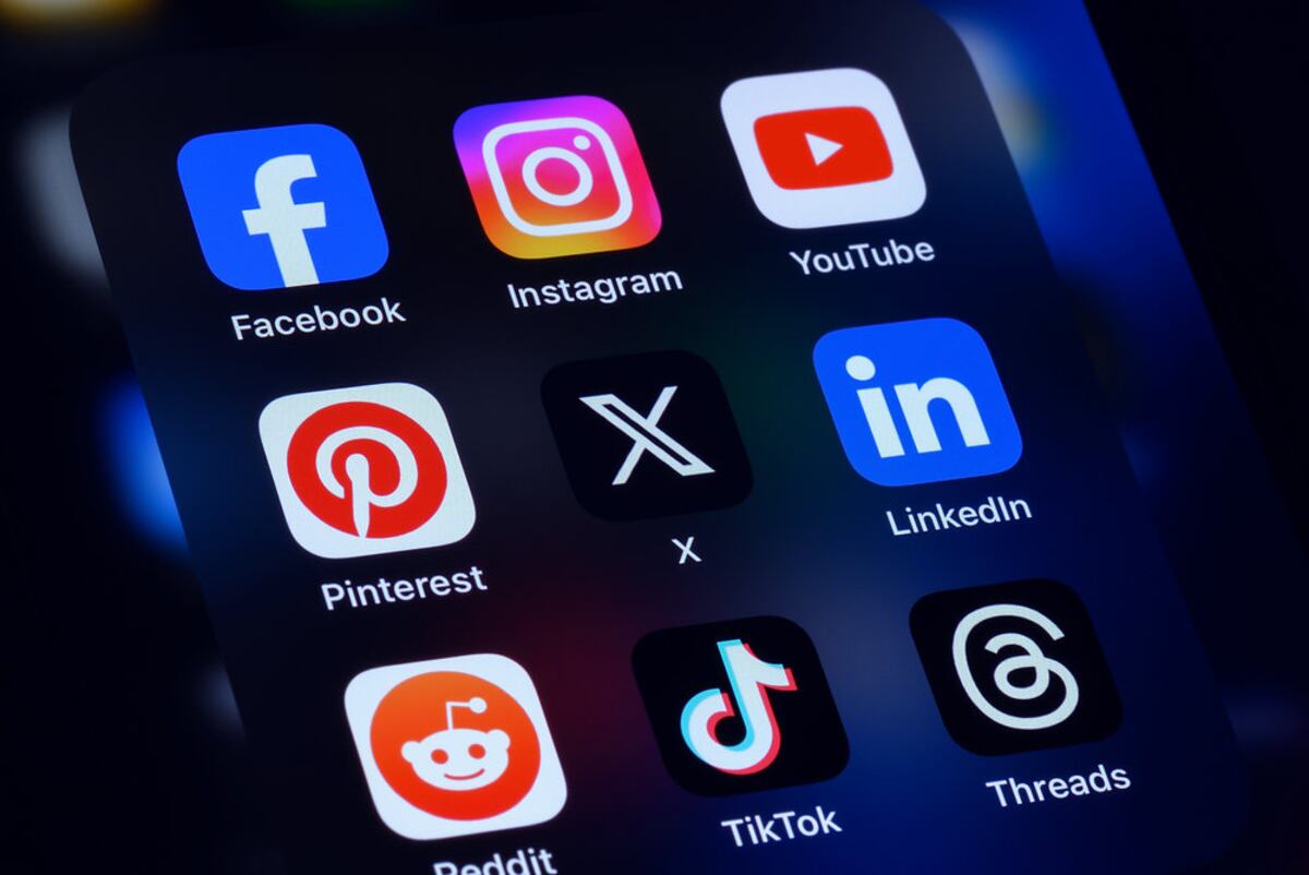 Redes sociales.
