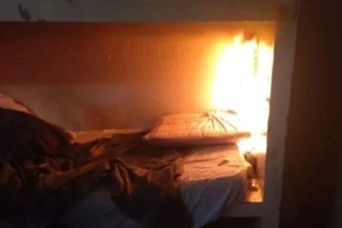 Un preso murió una semana después de haber prendido fuego los colchones de su celda
