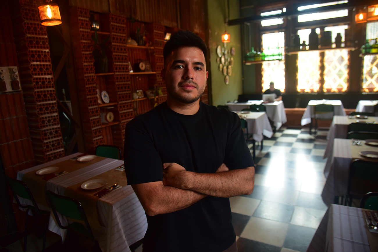 Juan Pablo González, 32 años, empezó con nada y ahora tiene 4 restaurantes: Homies, Arre, Sarsa, Arrufò comedor
Foto: Pedro Castillo