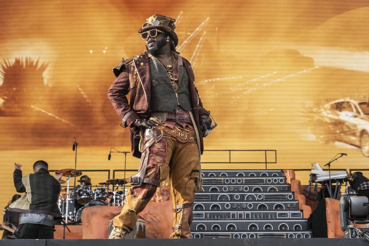 T-Pain, durante su colorido show en el Coachella 2025. (AP)