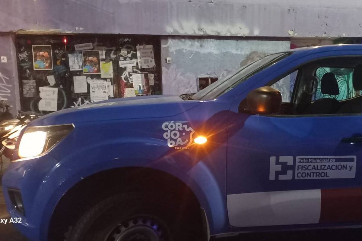 "Sunset" clausurado. En la terraza había 250 personas aproximadamente. (Policía de Córdoba)