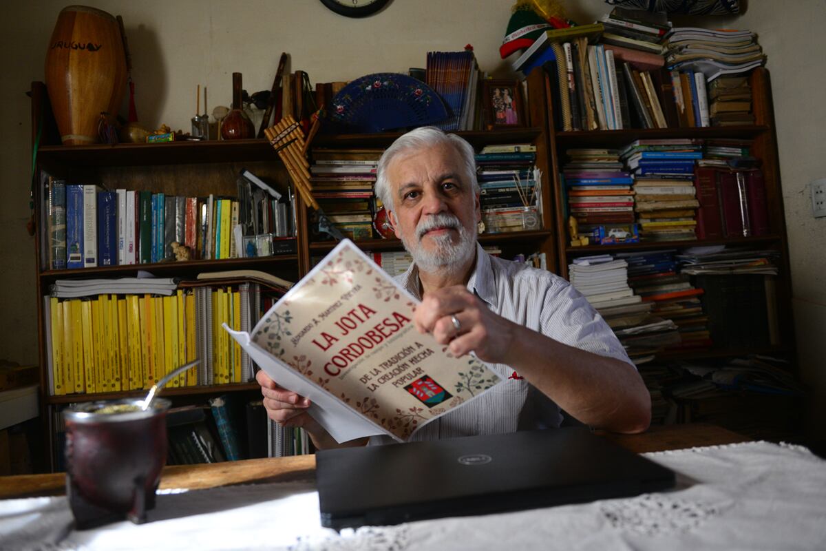 Eduardo Martínez Vieyra advierte con su investigación que quedan elementos por conocer del acervo cultural de Córdoba. (Foto: Javier Ferreyra)